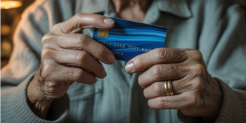 Golpe da Falsa Herança: Filha é Condenada por Fraudar Mãe Idosa